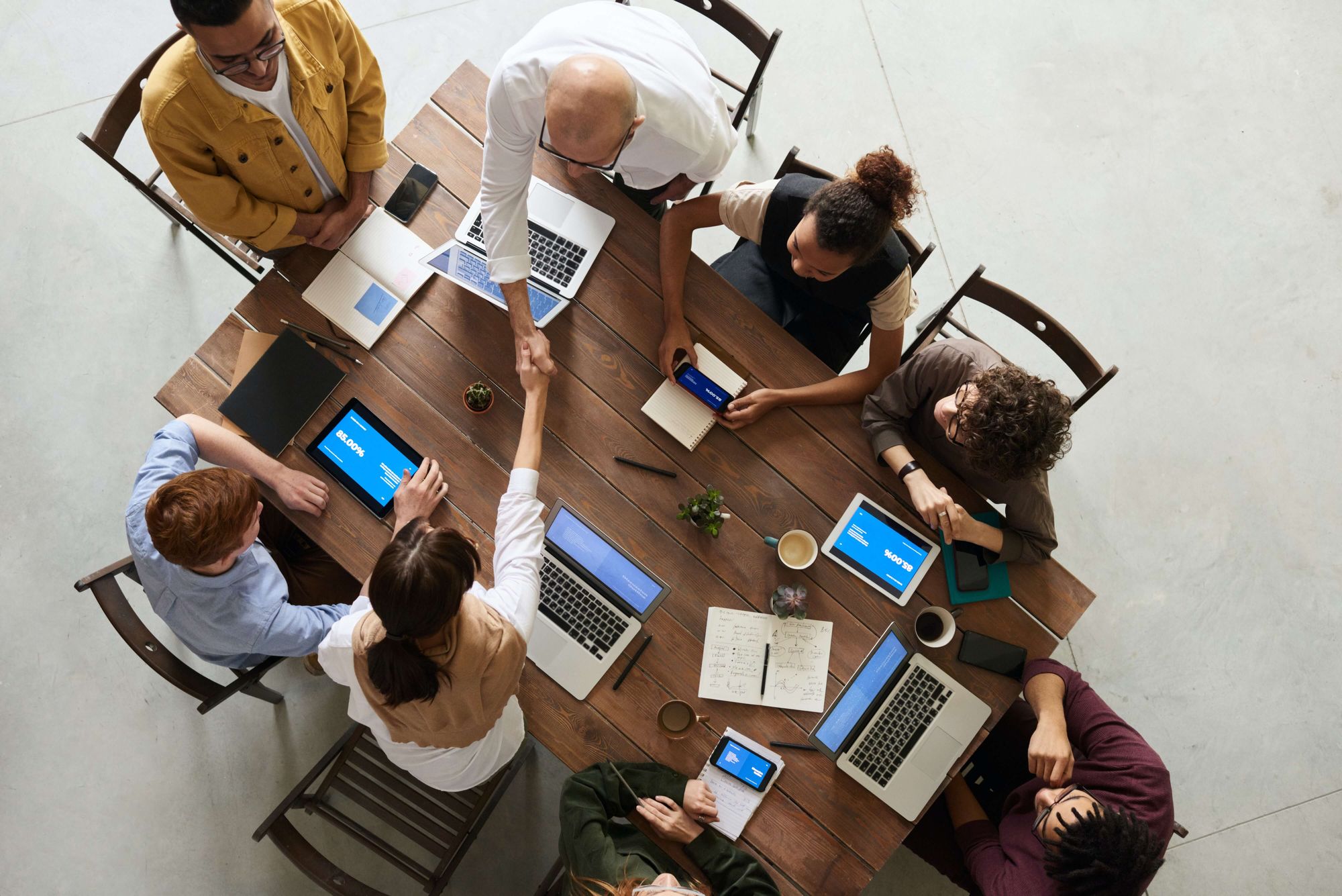 Mentorship - people around a desk